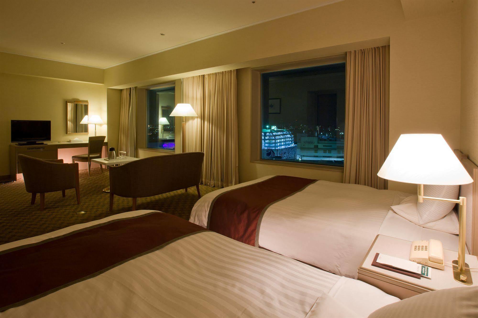 Miyako Hotel Yokkaichi Esterno foto